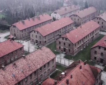 Mannen flyger en drönare över Auschwitz – vad den fångar på bild är ofattbart